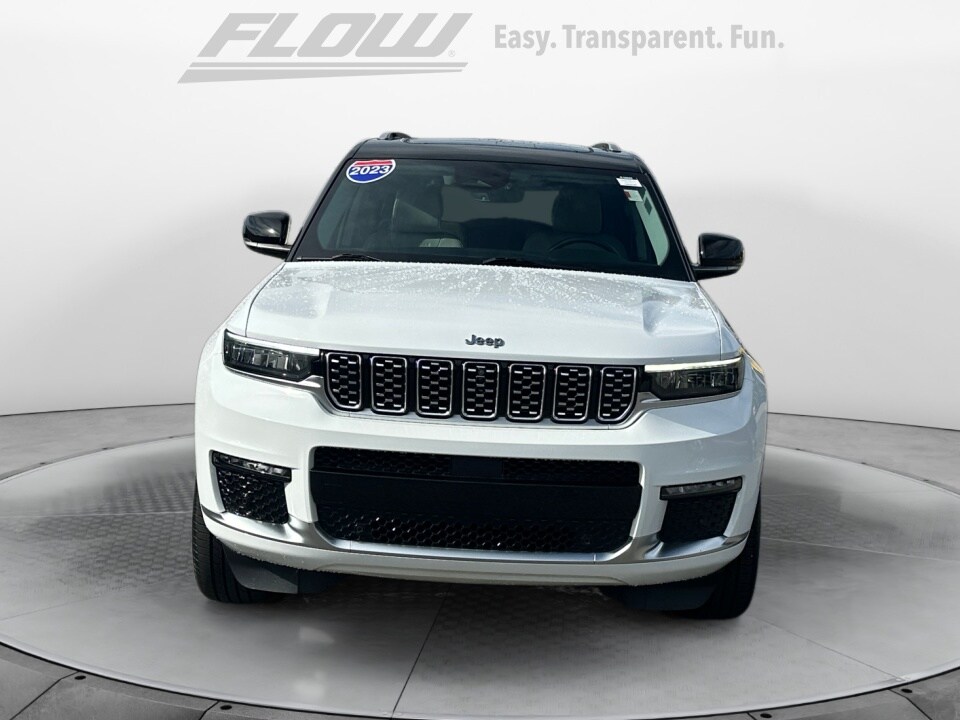 2023 Jeep Grand Cherokee L Summit photo 2
