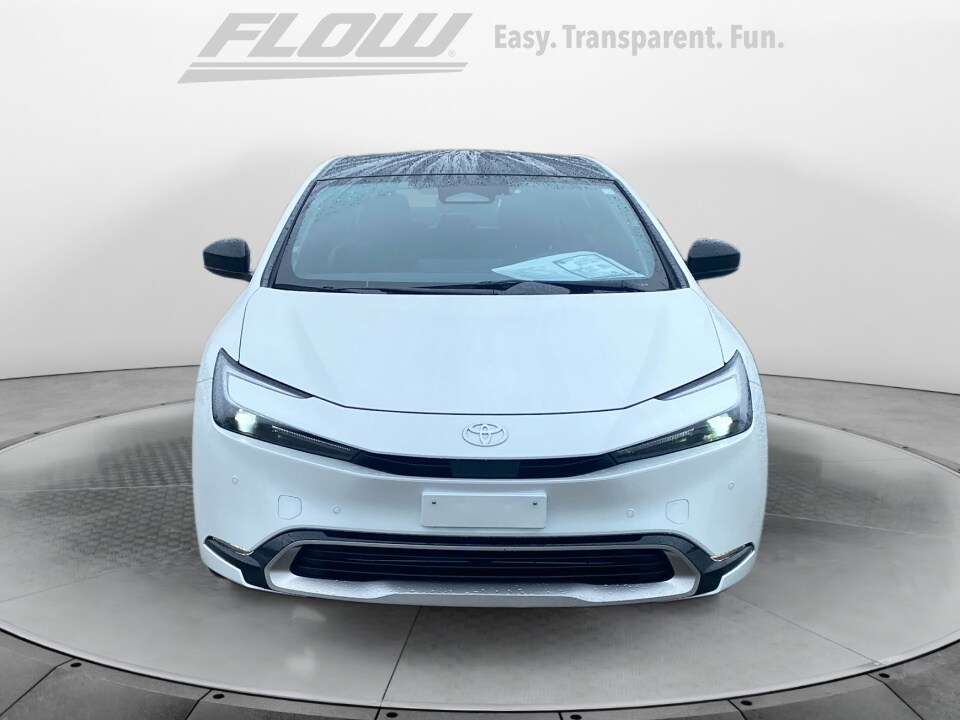 2024 Toyota Prius Prime XSE photo 2