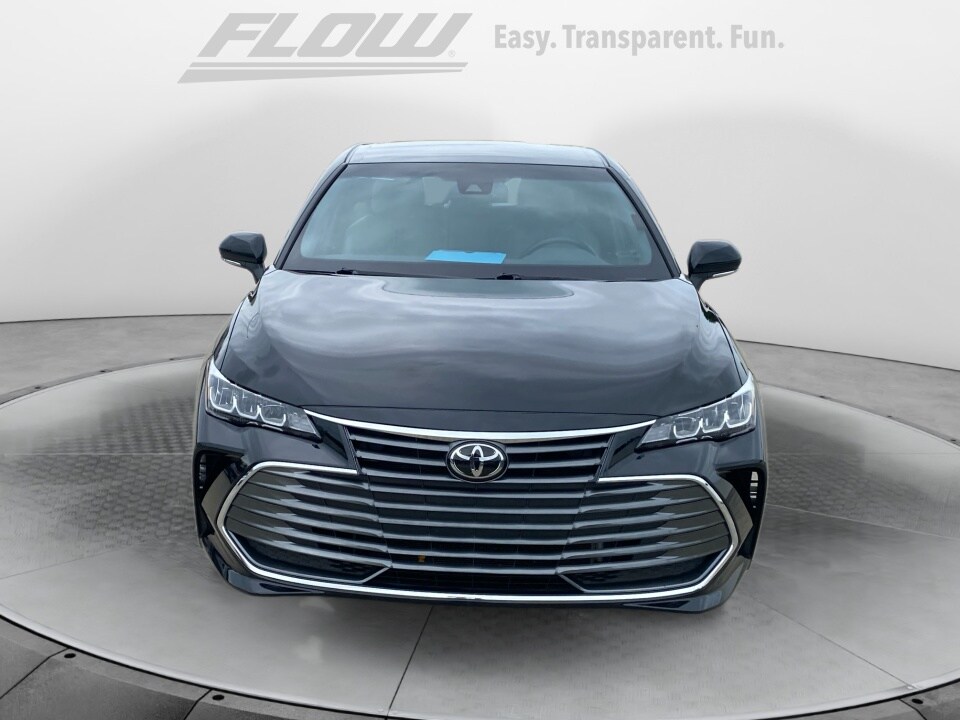2020 Toyota Avalon XLE photo 2