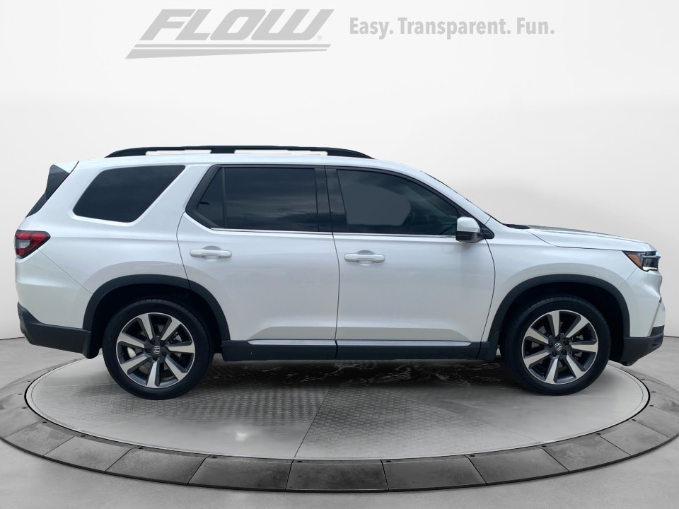 2025 Honda Pilot Touring - Photo 10