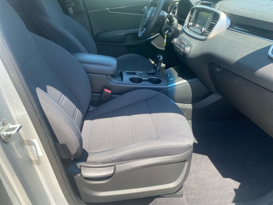 2018 Kia Sorento LX - Photo 32