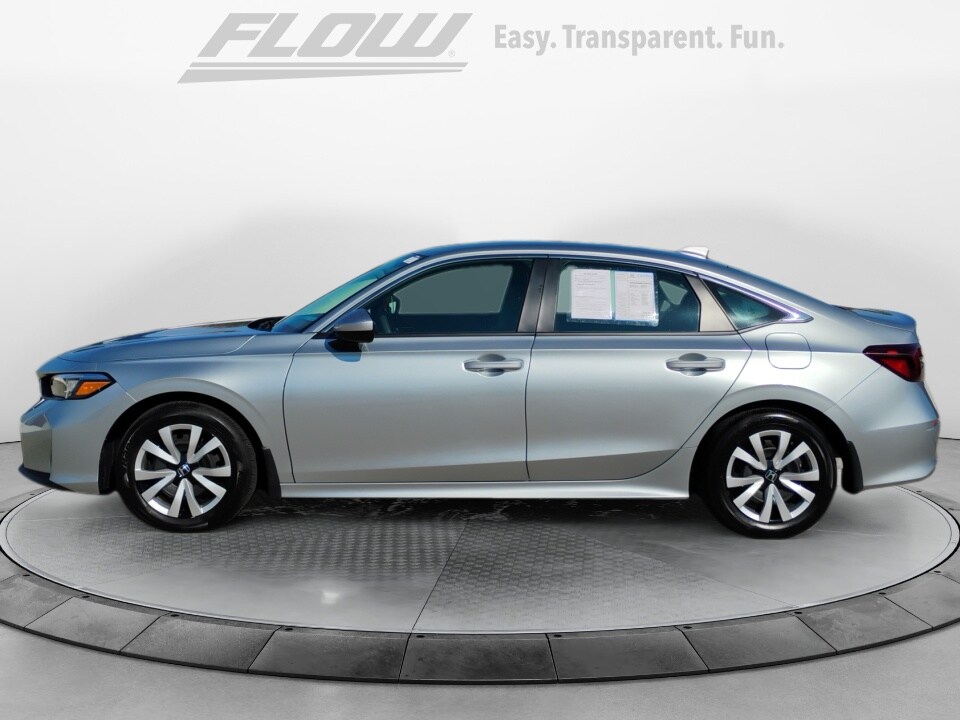 2025 Honda Civic LX photo 4