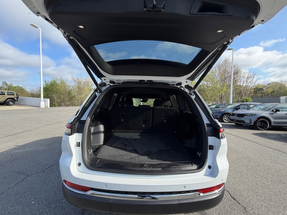 2025 Jeep Grand Cherokee Laredo - Photo 19