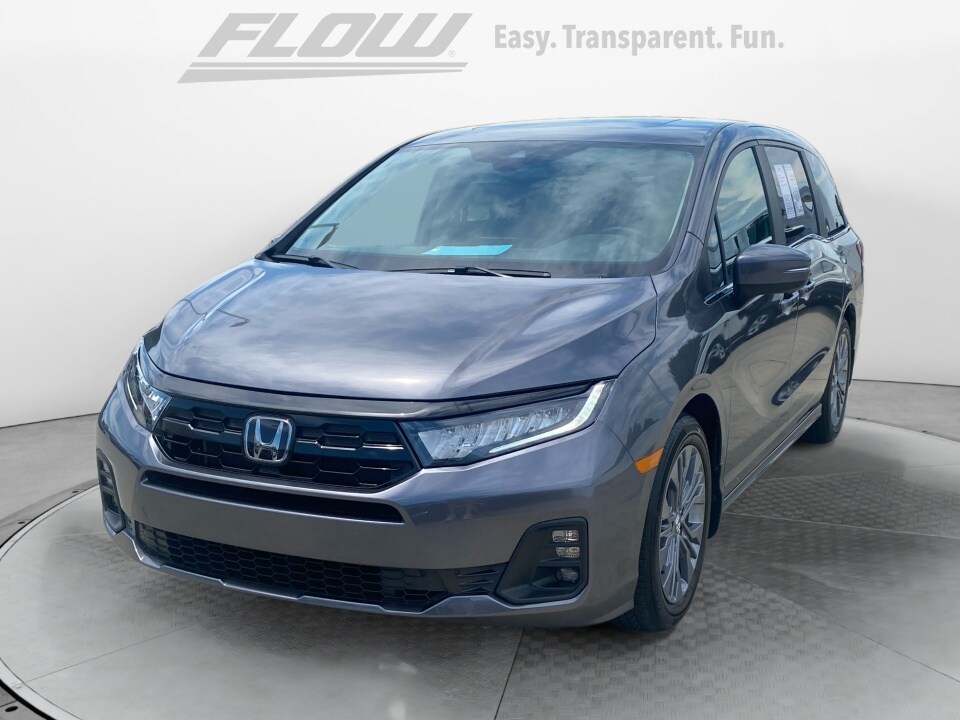 2025 Honda Odyssey Touring photo 3