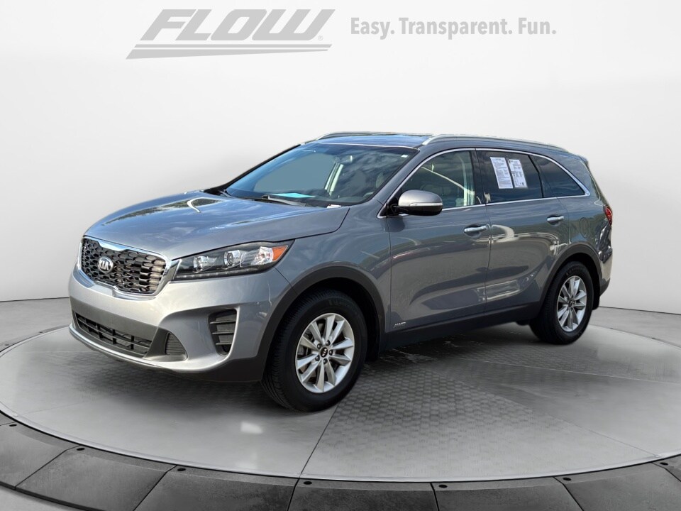 2019 Kia Sorento LX photo 3