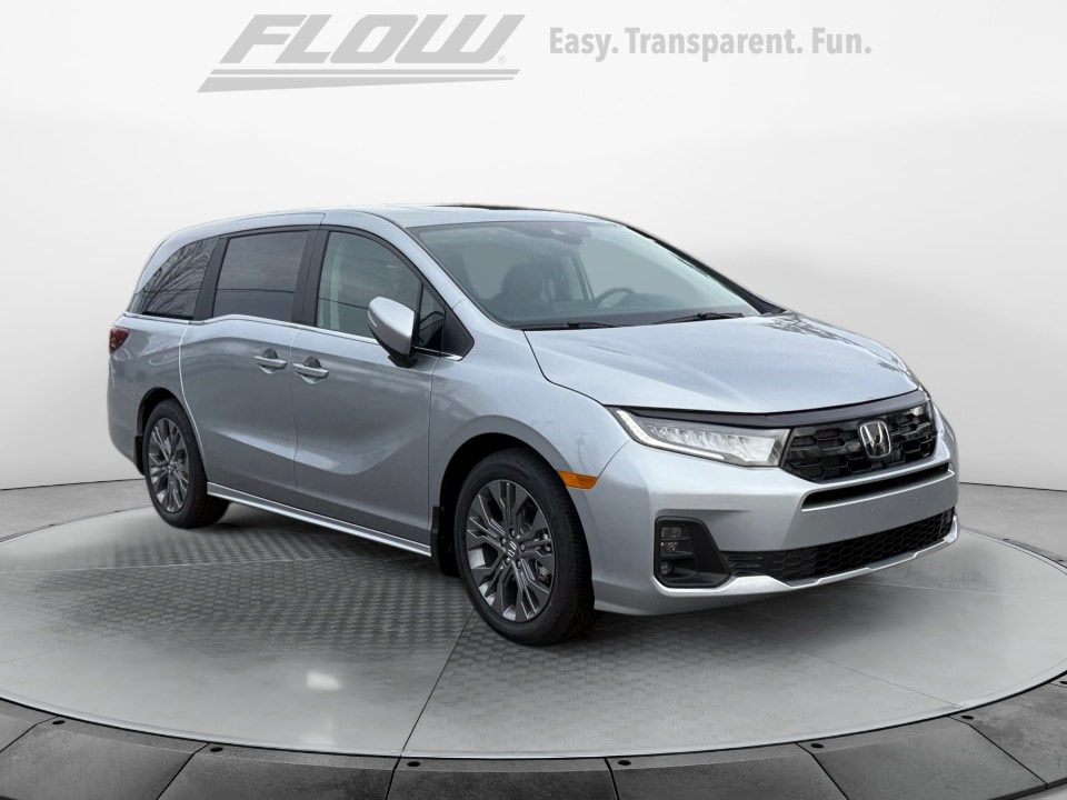 2026 Honda Odyssey Touring's photo
