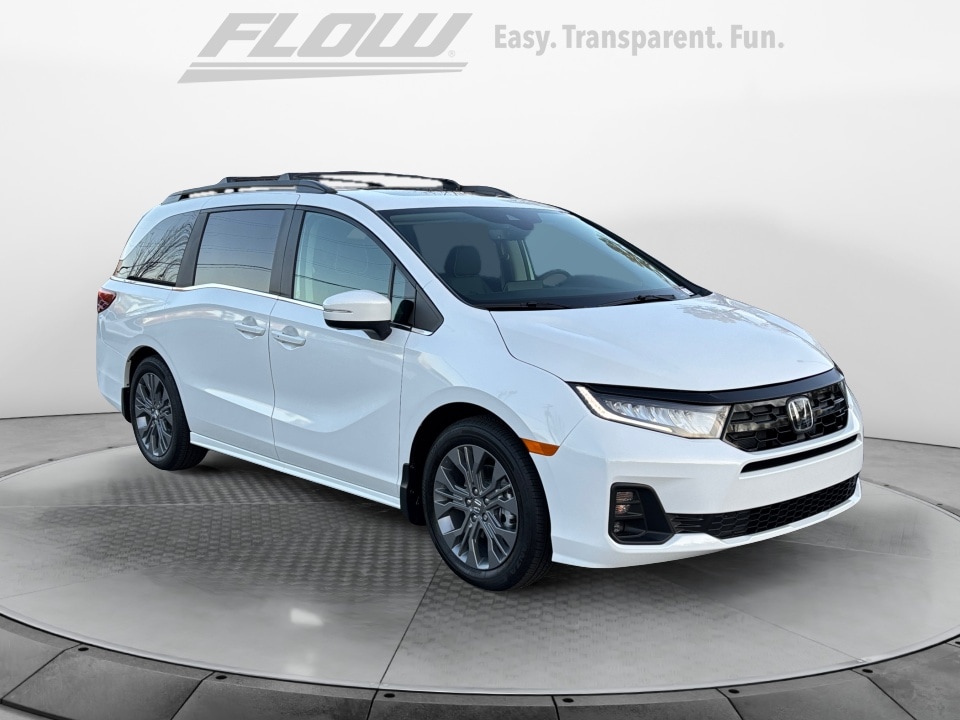 2026 Honda Odyssey Touring's photo