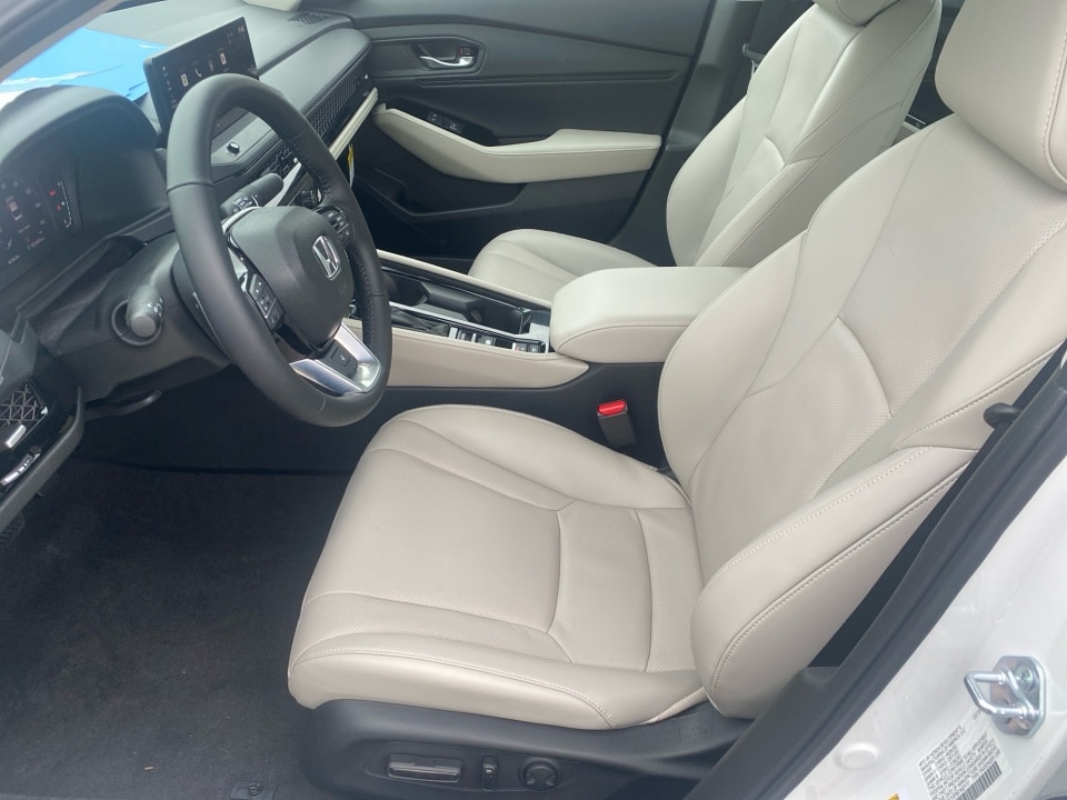 2026 Honda Accord Hybrid Touring - Photo 11