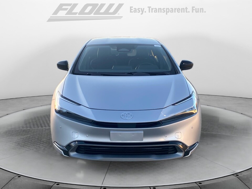 2024 Toyota Prius XLE photo 2