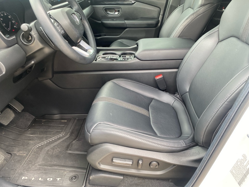 2025 Honda Pilot Touring - Photo 34