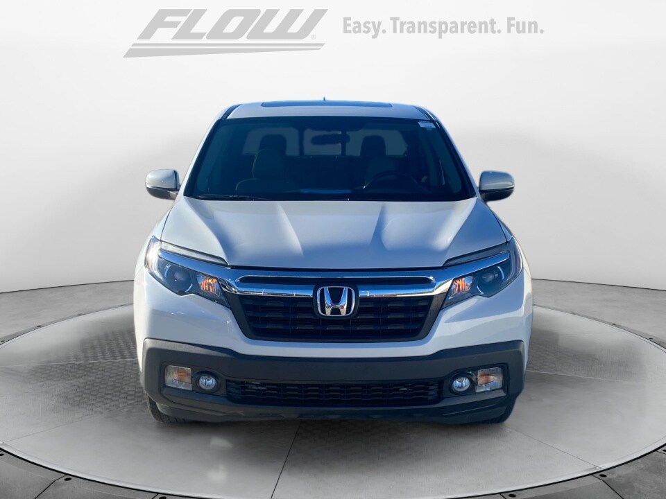 2019 Honda Ridgeline RTL photo 2
