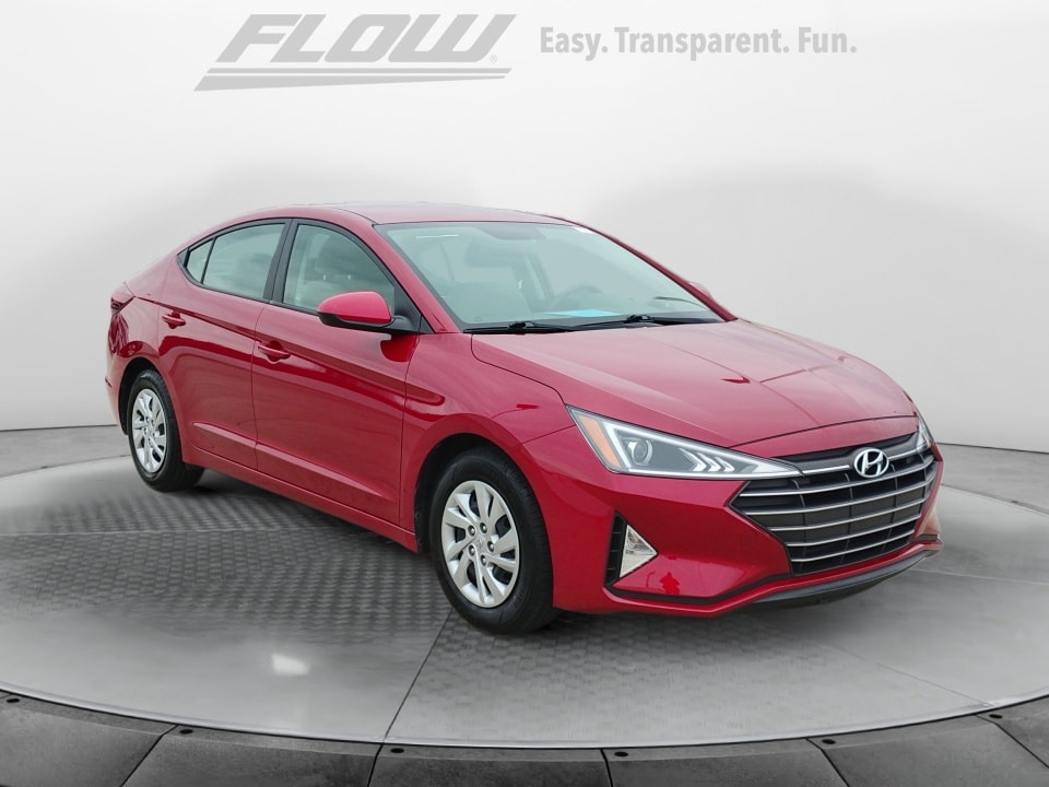 2019 Hyundai Elantra SE's photo