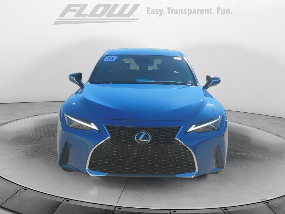 2023 Lexus IS 300 photo 2