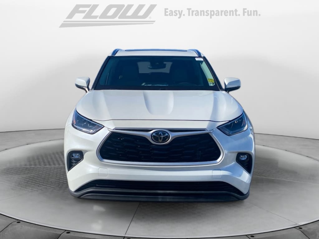 Used 2021 Toyota Highlander XLE SUV