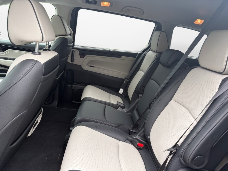2026 Honda Odyssey Elite - Photo 16
