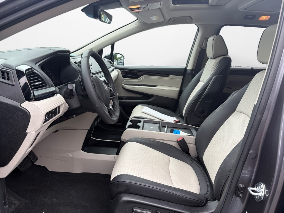 2026 Honda Odyssey Elite - Photo 11