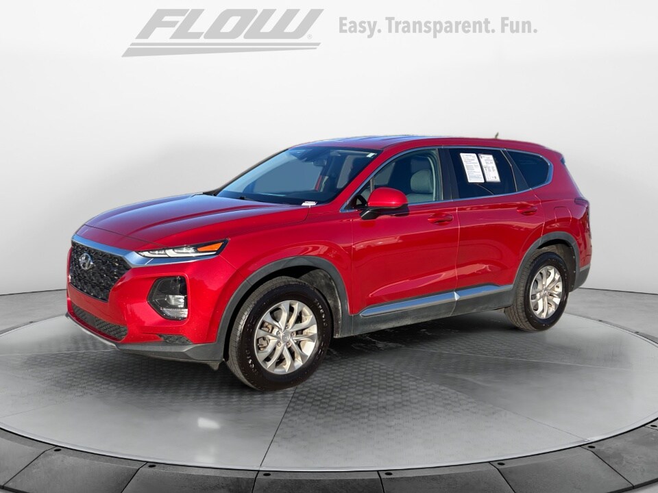 2019 Hyundai Santa Fe SE photo 3