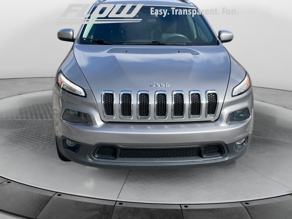 2018 Jeep Cherokee Latitude photo 2