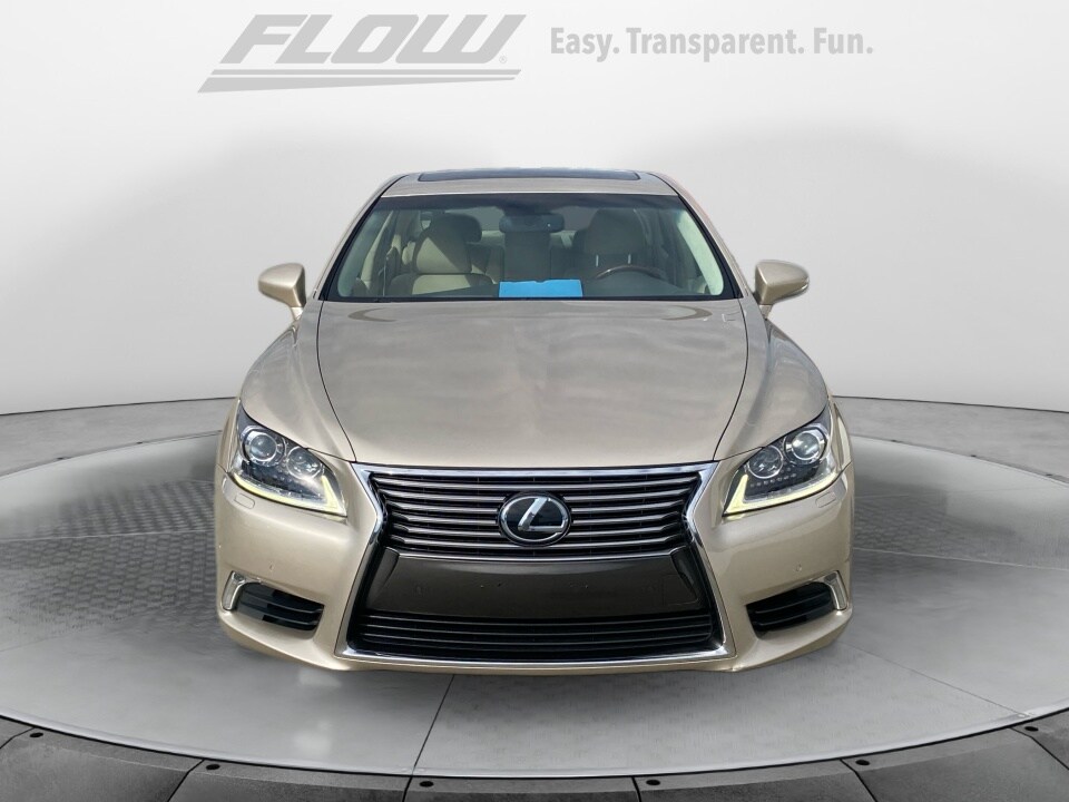 2014 Lexus LS 460 AWD photo 2