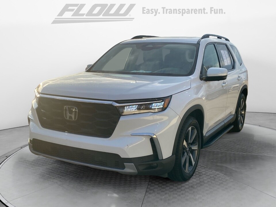 2023 Honda Pilot Elite photo 2