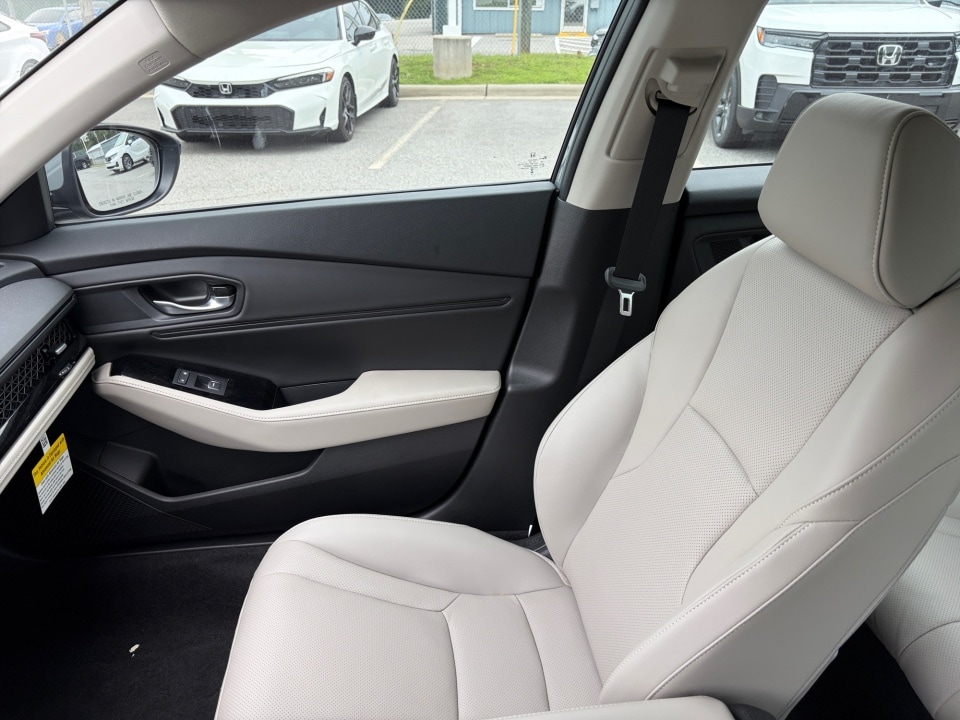 2026 Honda Accord Hybrid Touring - Photo 28
