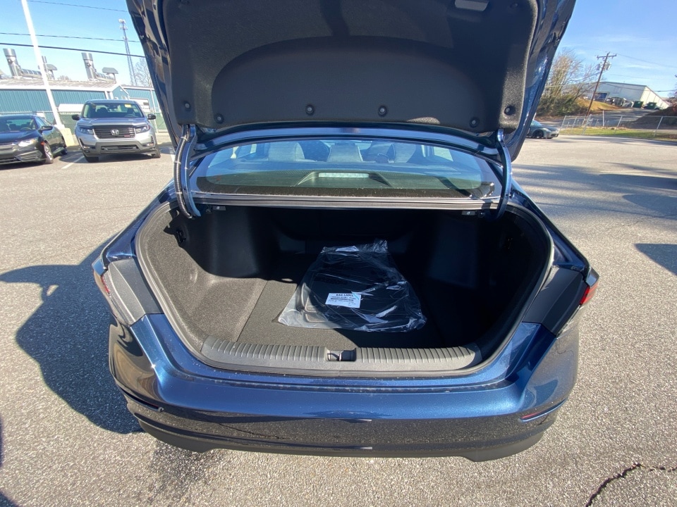 2024 Honda Accord EX - Photo 15