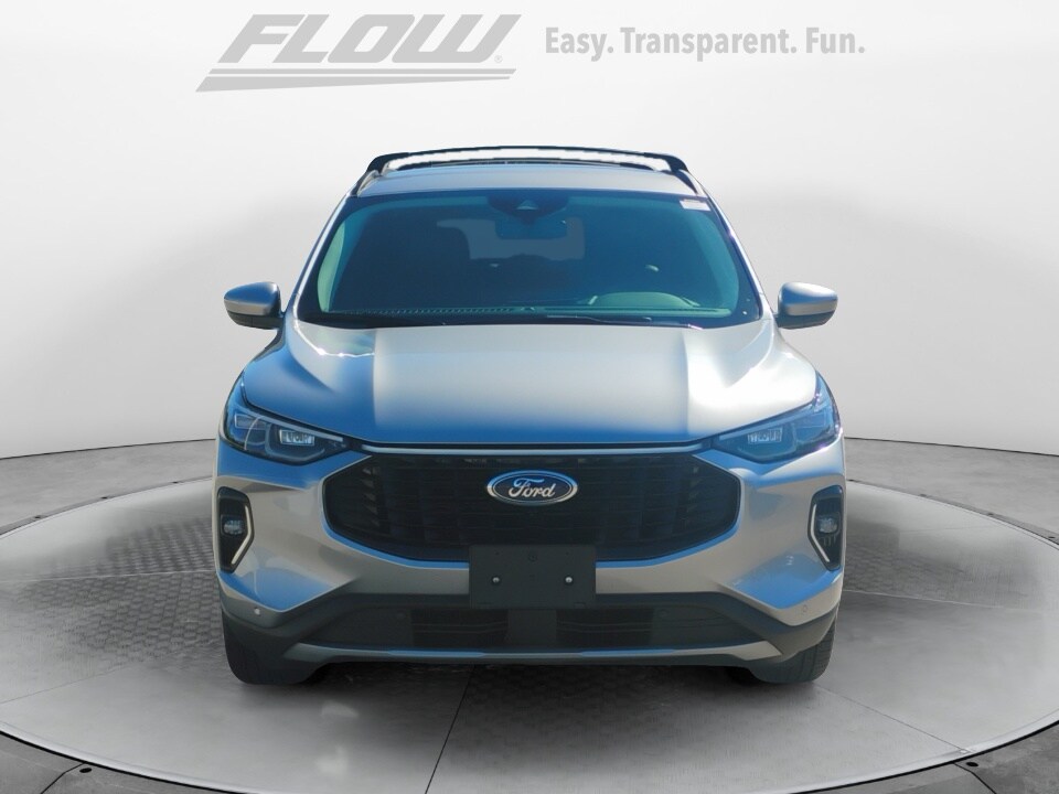 2023 Ford Escape Platinum photo 2