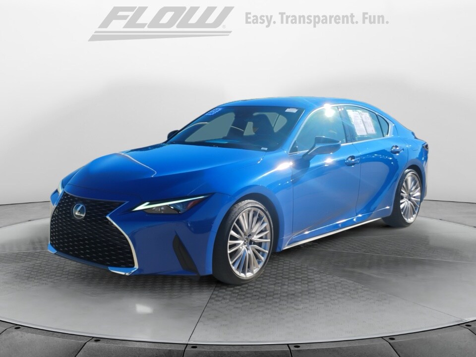 2023 Lexus IS 300 photo 3