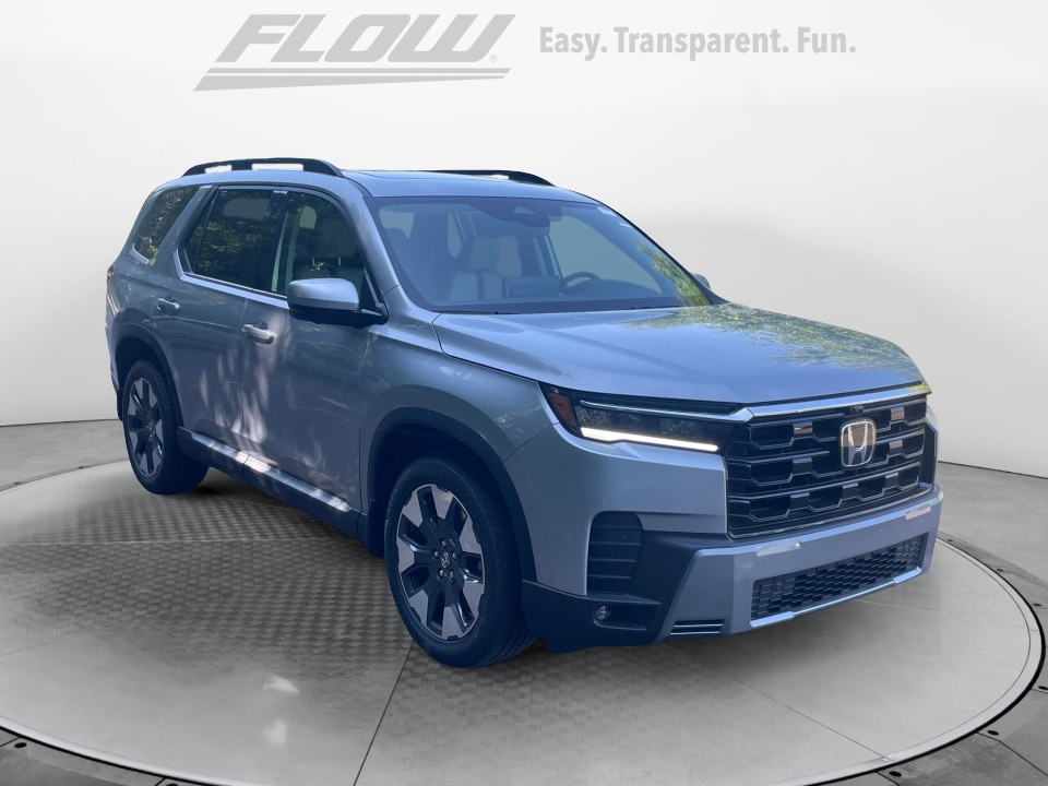 2026 Honda Pilot Touring AWD's photo