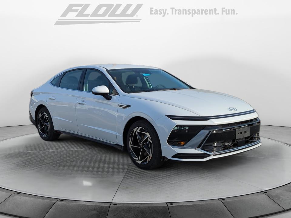 2026 Hyundai Sonata SEL's photo
