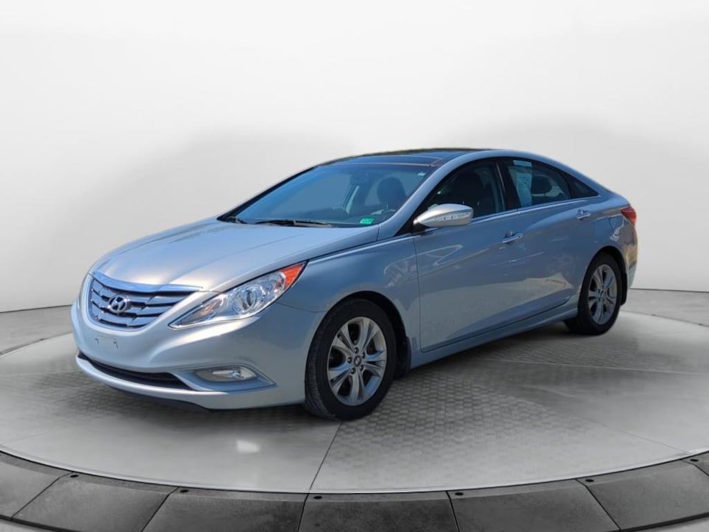 Used 2013 Hyundai Sonata Limited PZEV Sedan