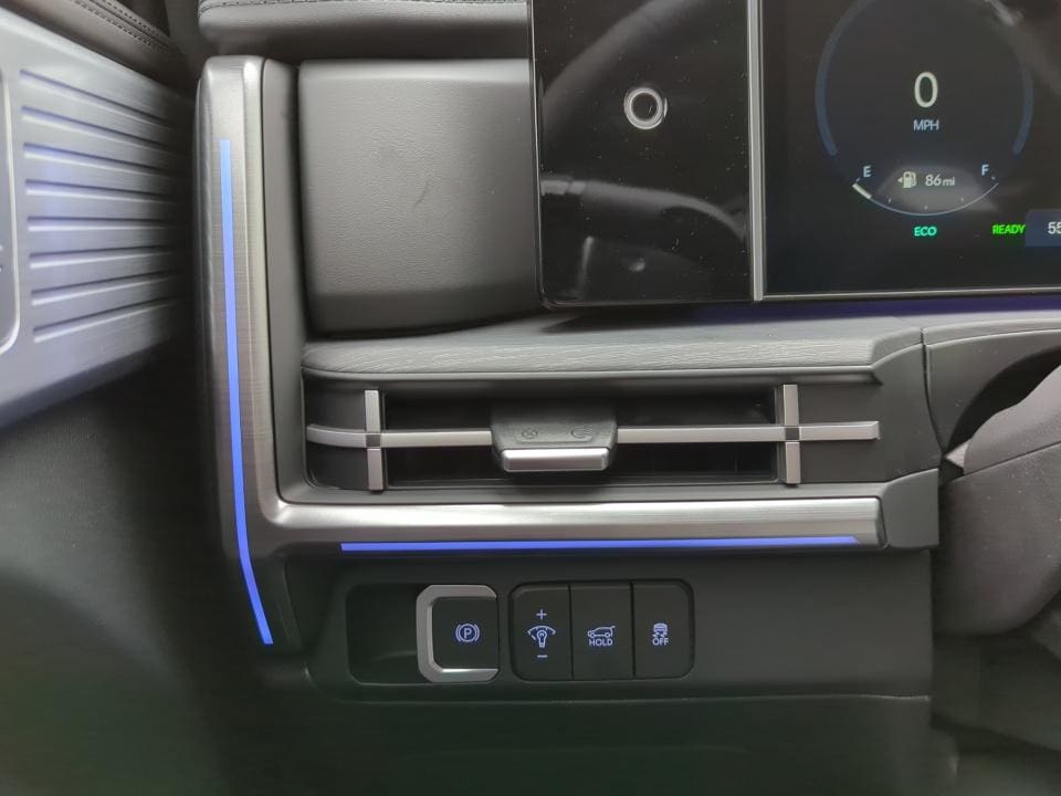 2026 Hyundai Santa Fe Limited - Photo 33