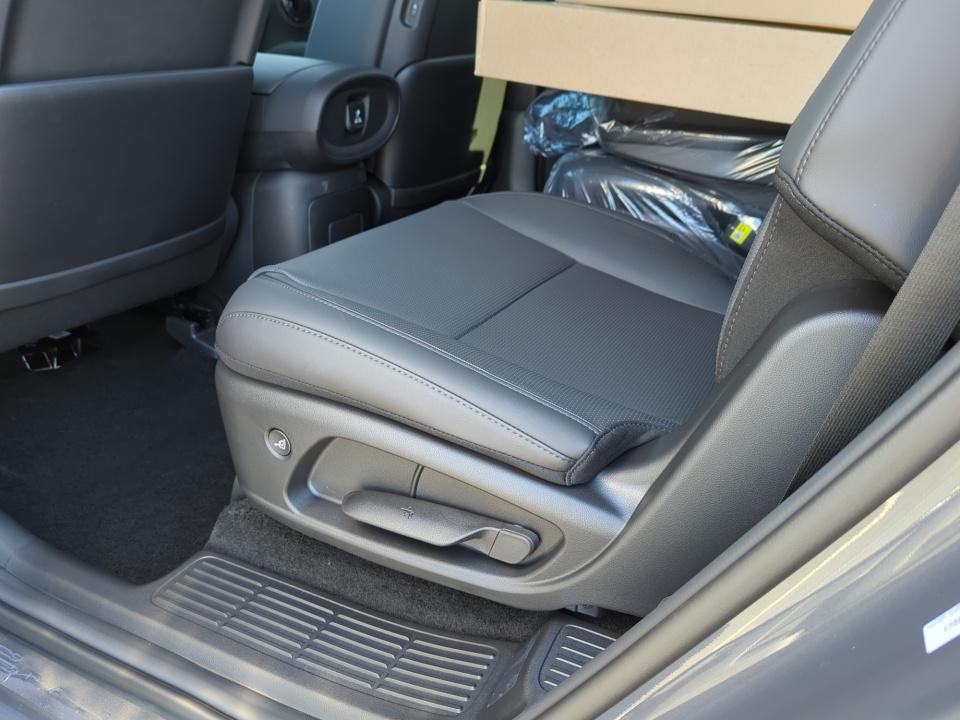 2026 Hyundai Palisade XRT Pro - Photo 13