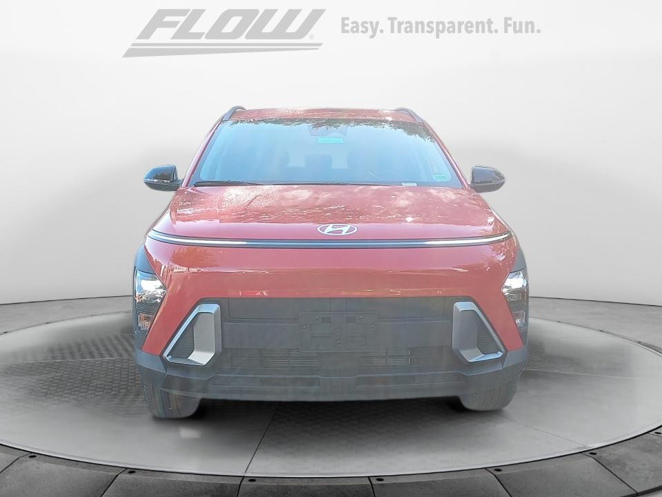 2026 Hyundai Kona SEL photo 2