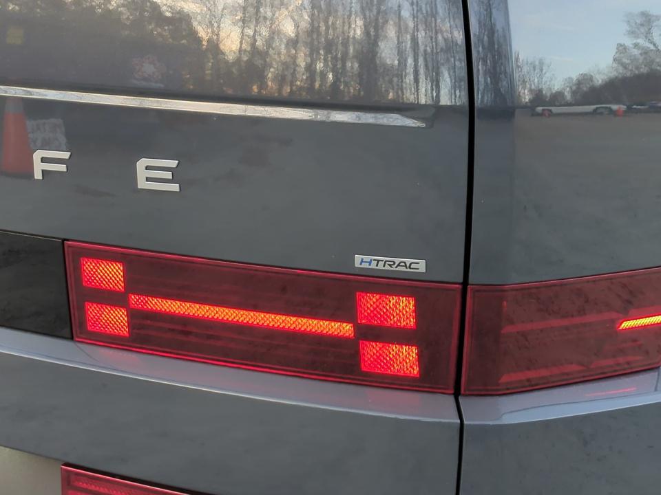 2026 Hyundai Santa Fe Limited - Photo 29