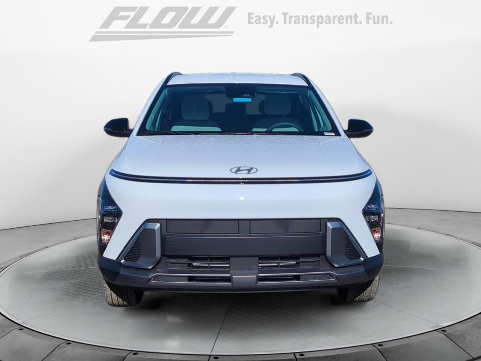 2026 Hyundai Kona SEL photo 2