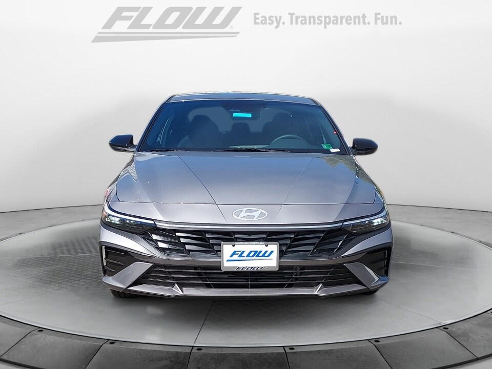 2025 Hyundai Elantra Hybrid SEL Sport photo 2