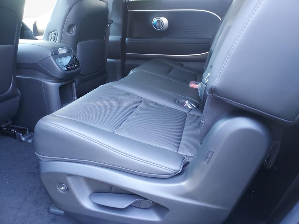 2026 Hyundai IONIQ 9 SEL - Photo 13