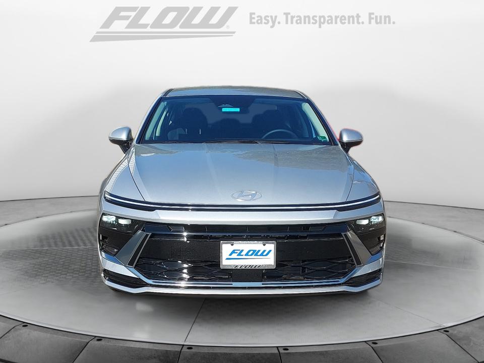 2025 Hyundai Sonata Hybrid SEL photo 2