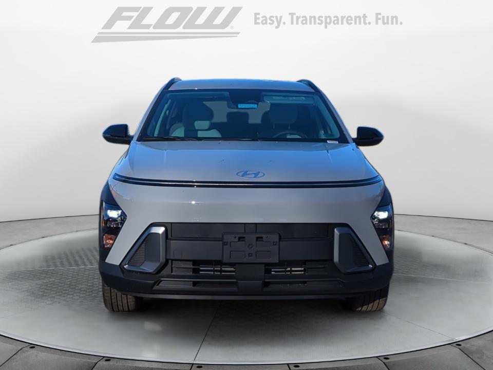 2026 Hyundai Kona SEL photo 2