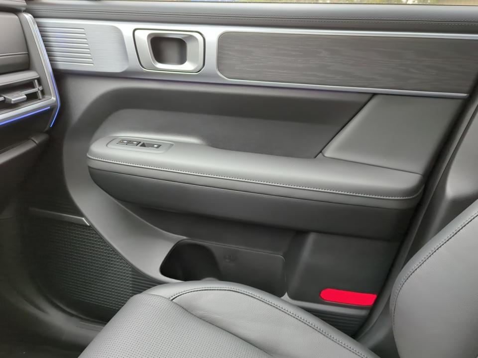 2026 Hyundai Santa Fe Limited - Photo 31