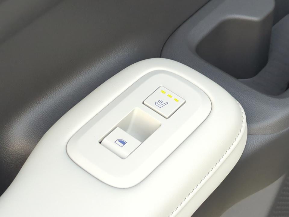 2026 Hyundai Santa Fe Limited - Photo 14