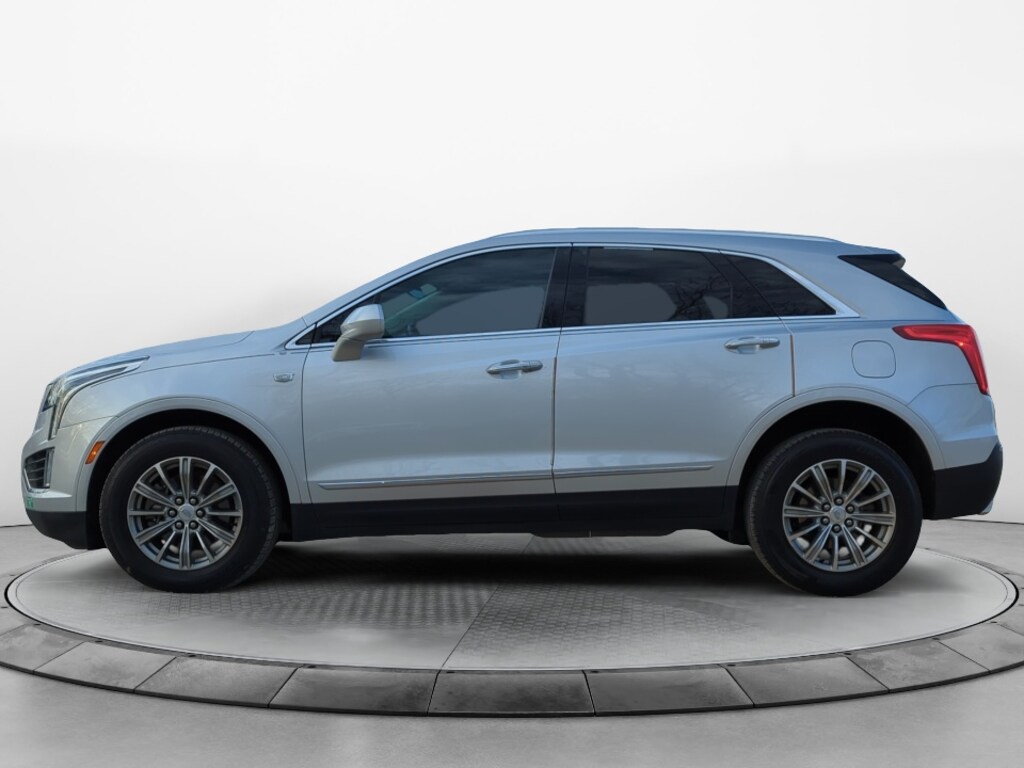 Used 2017 Cadillac XT5 Luxury SUV