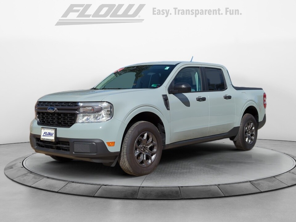 2024 Ford Maverick XLT photo 2