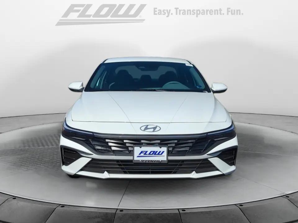 New 2026 Hyundai Elantra SE Sedan