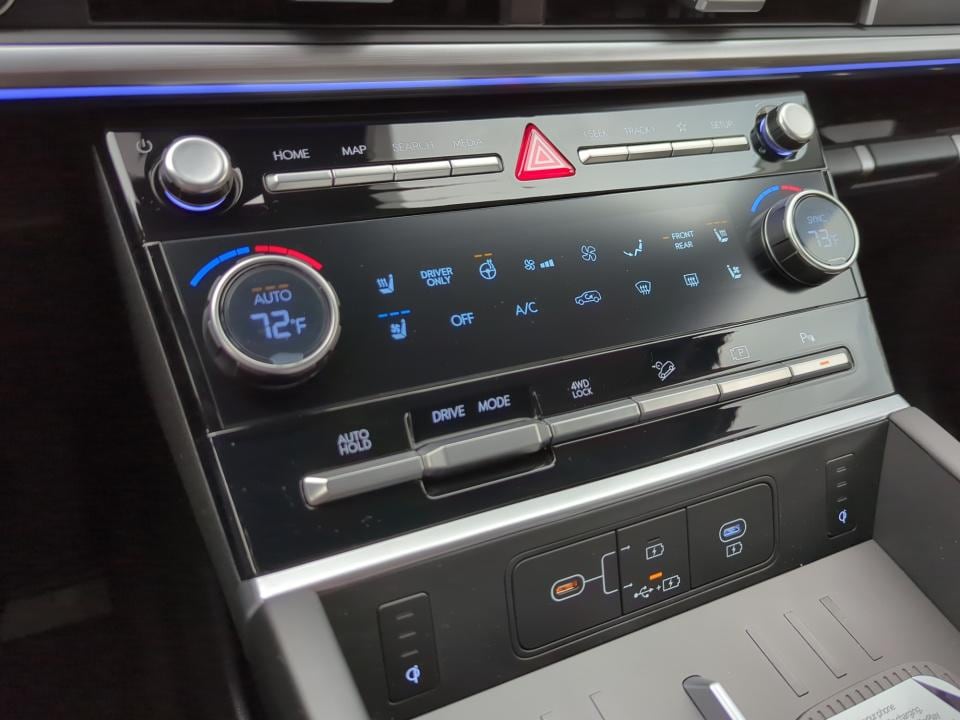 2026 Hyundai Santa Fe Limited - Photo 26