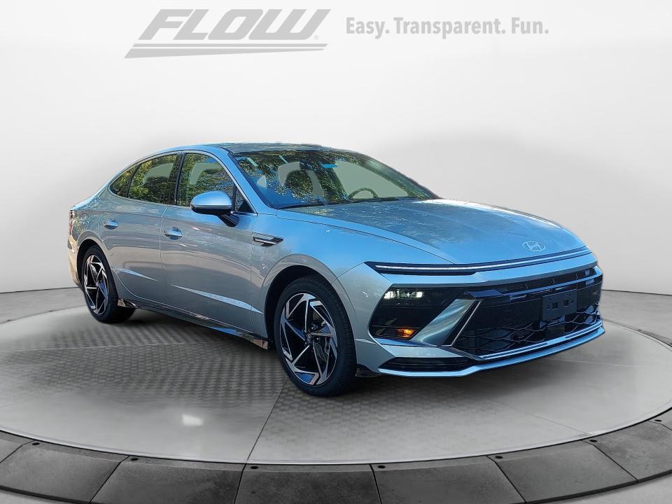 2026 Hyundai Sonata SEL's photo