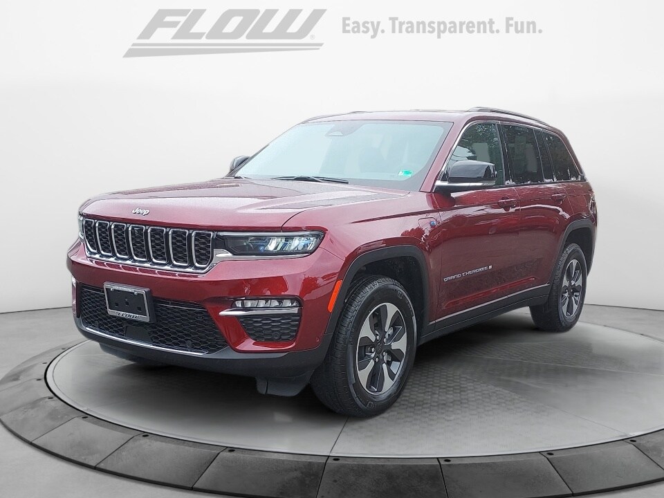 2024 Jeep Cherokee Limited 4xe photo 3