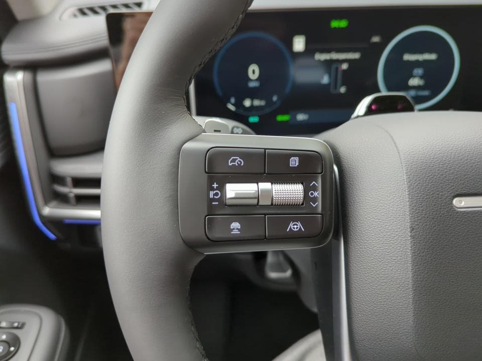 2026 Hyundai Santa Fe Limited - Photo 30