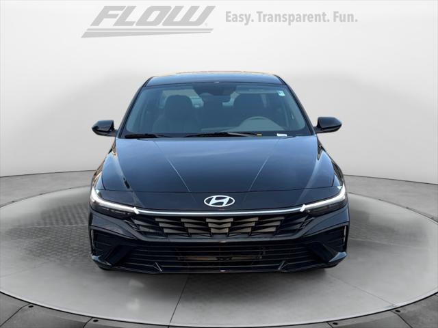 2025 Hyundai Elantra Hybrid Blue photo 2